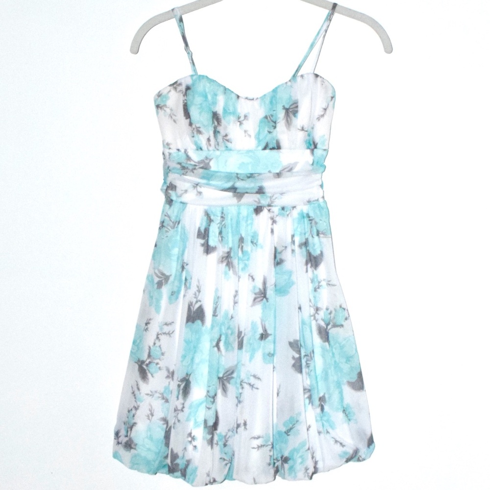 Speechless Floral Dress with Sweetheart Neckline and Bubble Hem - Small